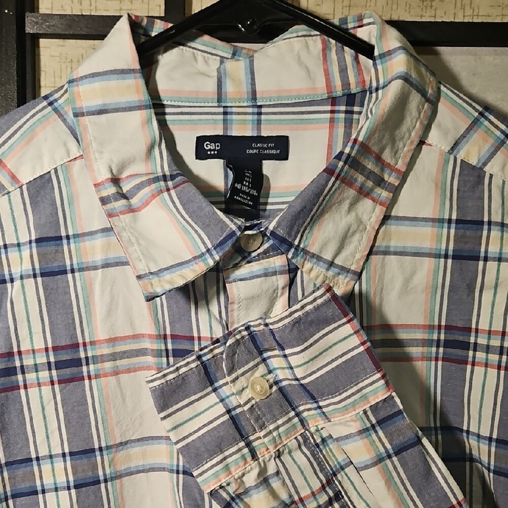 GAP Men's Blue and Red Plaid Casual Shirt